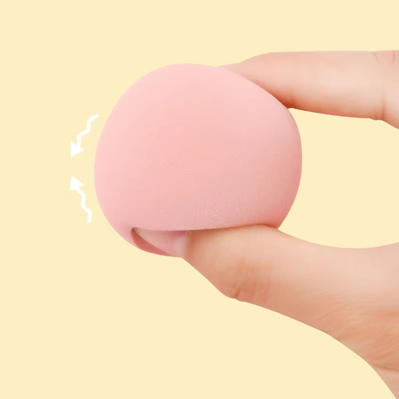 Streeploze applicatie met make-up blender sponsje